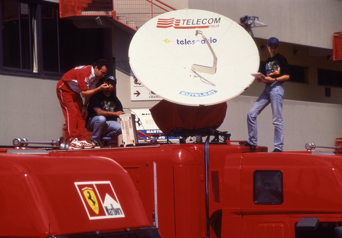 telespazio's tweet photo. 📸Telespazio's #ARGO system was designed for emergency communications but was also used in the sporting world: @ScuderiaFerrari used it to transmit data from #Formula1 circuits worldwide to #Maranello.
#ASpaceStory #Telespazio60
More 👉https://t.co/7X9AyqRlvi https://t.co/g4apovwCyE