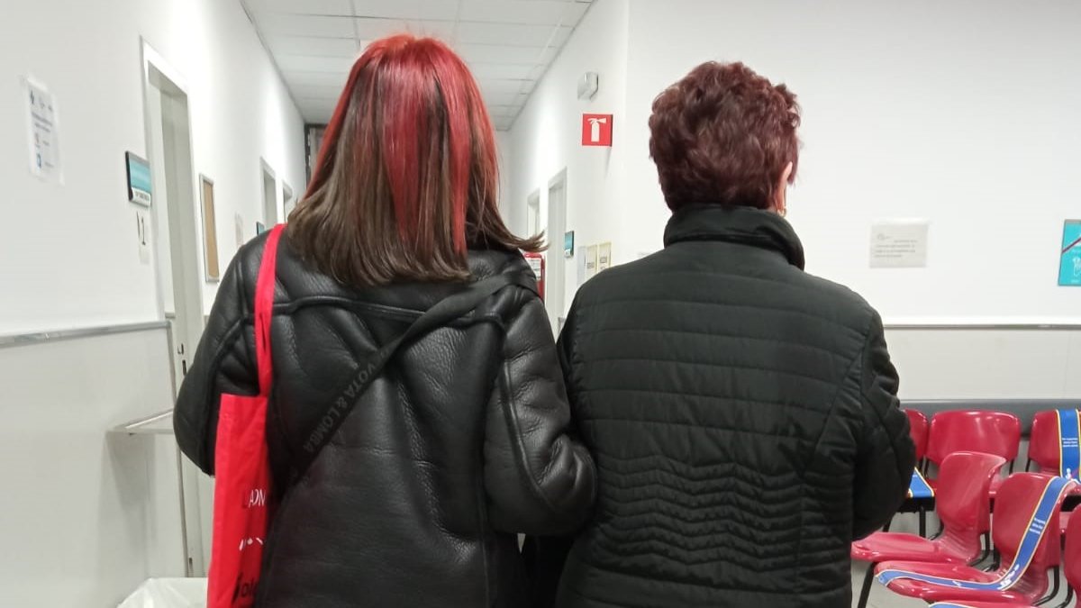 voluntaris_cat's tweet photo. 🆕Tornen els acompanyaments mèdics al CAP de Sant  Andreu❗️

El #voluntariat de #GransActius en marxa 🙌
Gràcies a direcció del CAP @CBote28, treball social @mvazquezcorral i a la resta de referents del programa al #capdesantandreu.
Tot un exemple de treball comunitari #SalutFCVS https://t.co/SysXfOtvn5