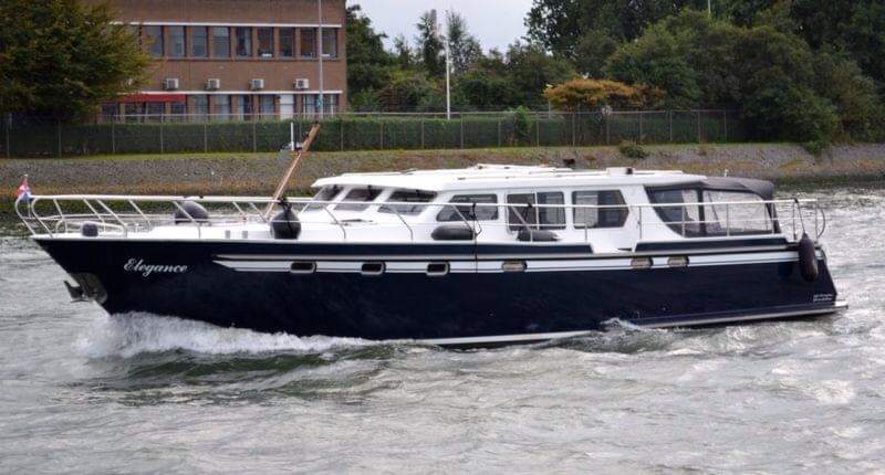 ZijMetHond's tweet photo. Na ruim 10 jaar met plezier op dit schip gewoond te hebben is het weer tijd voor een nieuw avontuur en ligt ze te koop.
Zijlmans, Eagle Sundance, 14,50m
#bootleven #lovemylife #avontuur https://t.co/FlFRu8c9aW