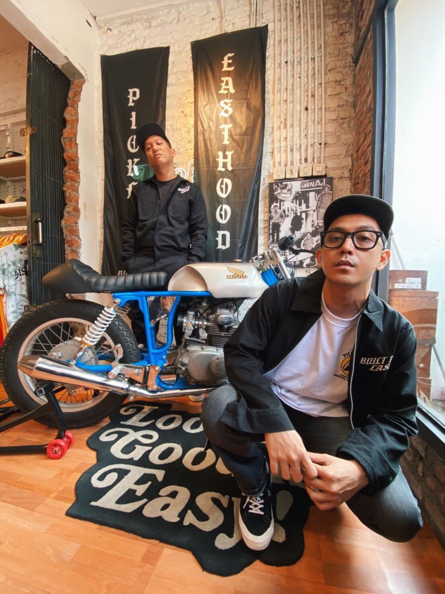Just dropped new arrival EASTHOOD SS21 collection, also available <a href="/PICKERSTORE/">PICKERS</a> ⚡️Easthood “BUILT TO LAST” collab products at <a href="/ArenaExperience/">ARENA XPRNC</a> store! Come visit us at Jl. Ambon No. 9 Bandung.

#Easthood
#SS21