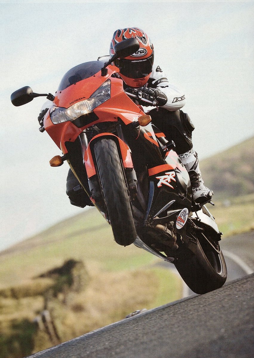 Hoylesey59's tweet photo. A full slice of ham for @OliTennent's camera on a used superbike test for the March 2009 issue of T.W.O magazine. Always did enjoy a tear-up on the briliant Honda CBR954RR. #wheeliewednesday #Honda #FireBlade #TWOmagazine #PeakDistrict https://t.co/g5E4zBp4GU