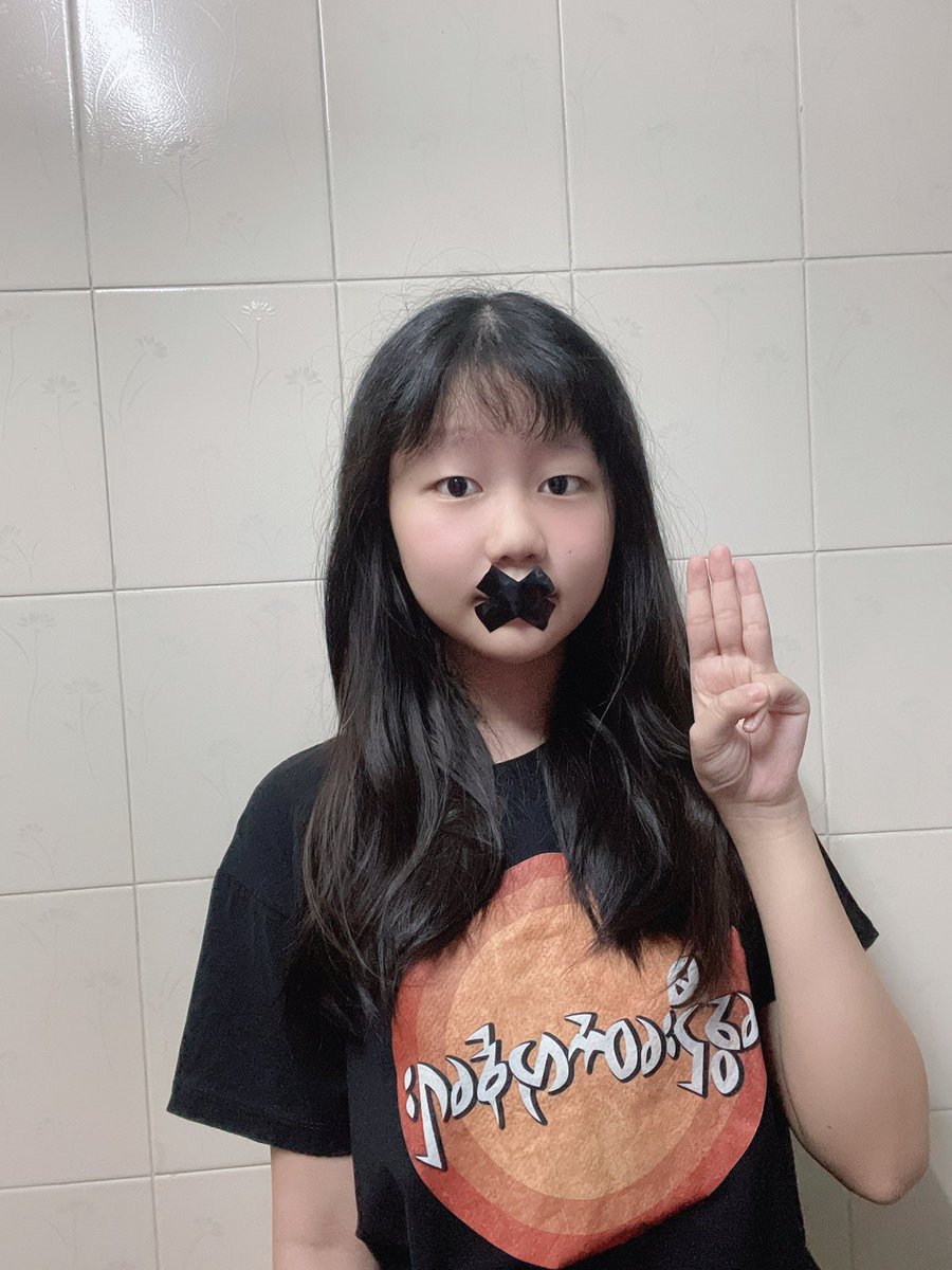 Nora85530185's tweet photo. 24.3.2021
#WhatsHappeningInMyanmar 
#SilentStrikeMyanmar https://t.co/FzNiplcwTj