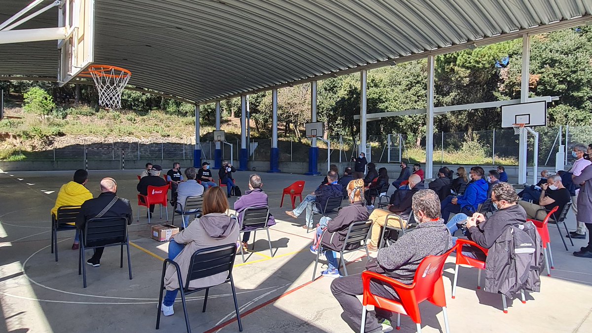 FICCOOCat's tweet photo. Reunió dels comitès d'empresa de les 3 plantes de Bosch per analitzar la situació de la multinacional i traslladar el suporta a la plantilla de Lliçà contra el tancament 
#BoschNoEsTanca https://t.co/IwR0F1IiBf