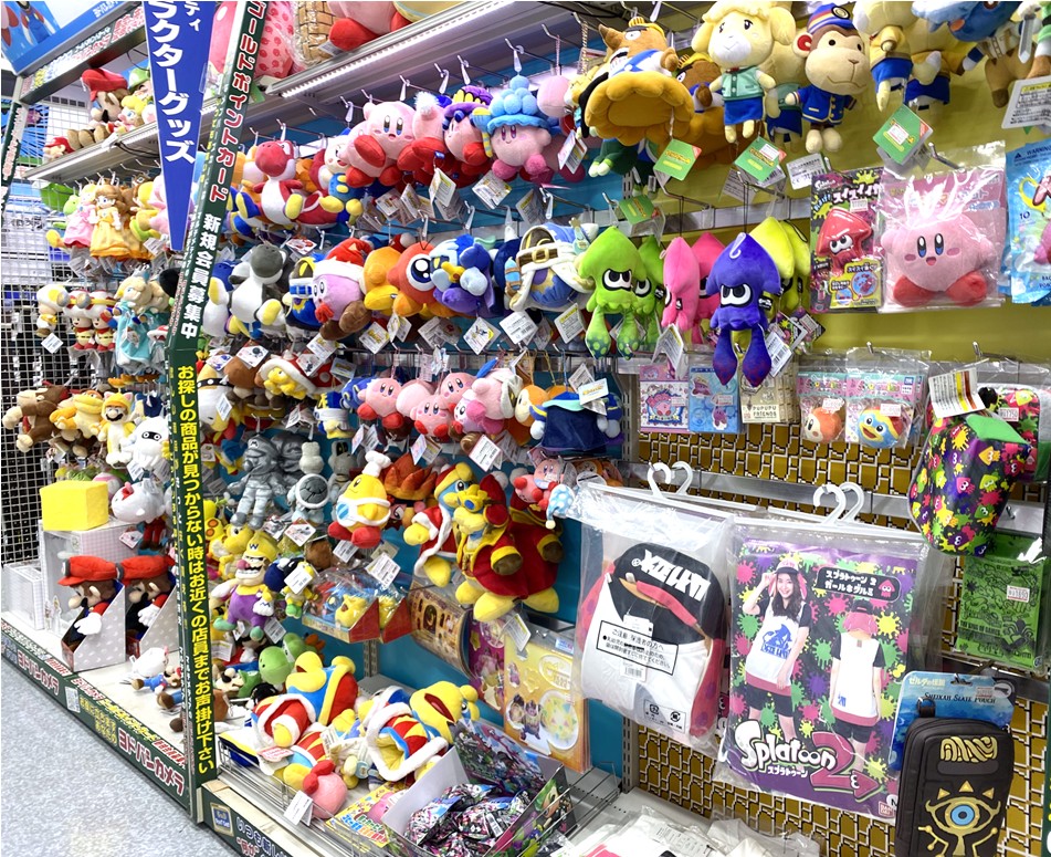 ヨドバシカメラ 吉祥寺店 ぬいぐるみまで取り扱い豊富なヨドバシカメラ 当店5階では ゲームだけでなく 任天堂キャラクターのグッズも取り揃えております マリオ だけでなく どうぶつの森 や Splatoon ピクミン などのぬいぐるみもご用意
