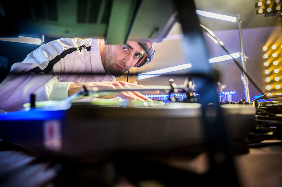 Efecte Collins tweet media