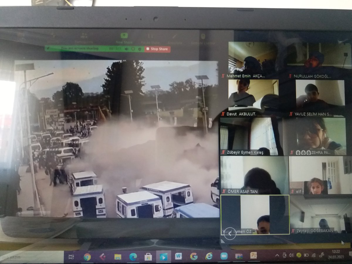 Seda25801's tweet photo. TATBİKAT İLKOKULU 2/F SINIFI "Temel Afet Eğitimi Öğrenci ve Veliler İçin Farkındalık Sunusu...
@skaygusuz @Erzurum_Mem @Yakutiyemem @chnkvnc @tatbikatilkokul @KutukcuYener @serafettinmacit https://t.co/NAKNkTg30X
