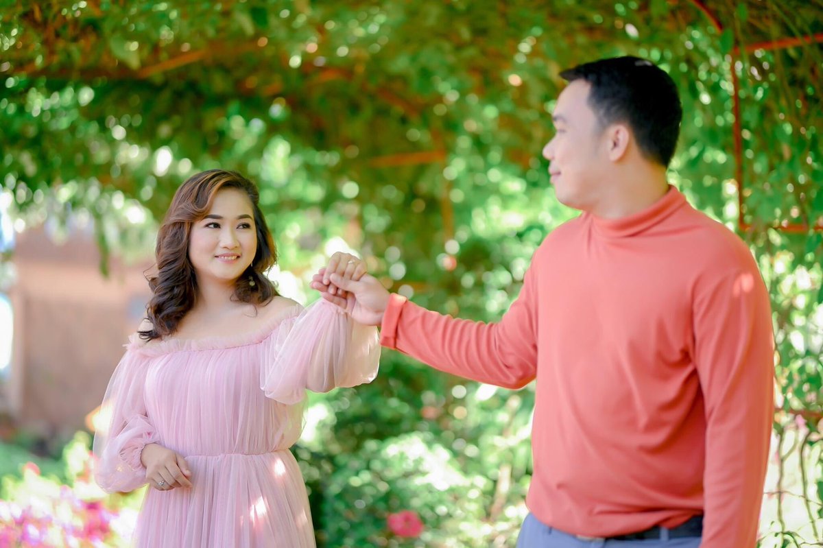 DenisXSosyalera's tweet photo. HMU by l Sosyalera by Dennis Basilan

#sosyalerangcouple #prenupmakeup #prenuptialphotoshoot #makeupbyyourstruly #makeupbysosyalera #touchbysosyalera #alagangsosyalera #tataksosyalera #orientalmindoromakeupartist #beautifulbridetobe #happyclient #satisfiedclient https://t.co/fx5vagpKVp