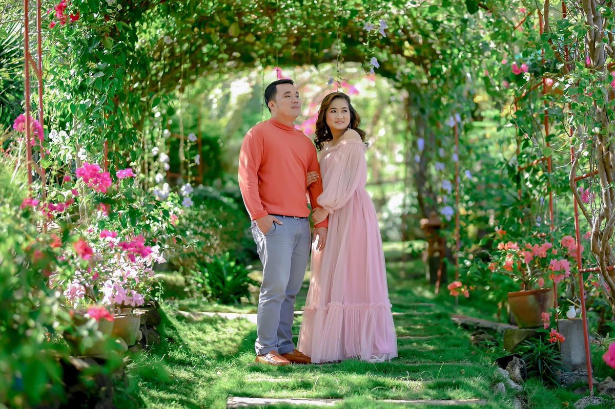 DenisXSosyalera's tweet photo. HMU by l Sosyalera by Dennis Basilan

#sosyalerangcouple #prenupmakeup #prenuptialphotoshoot #makeupbyyourstruly #makeupbysosyalera #touchbysosyalera #alagangsosyalera #tataksosyalera #orientalmindoromakeupartist #beautifulbridetobe #happyclient #satisfiedclient https://t.co/fx5vagpKVp