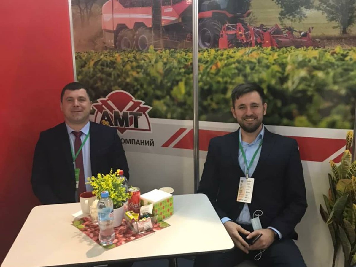 AMT_Chernozemie's tweet photo. Свою работу продолжает международная специализированная выставка - АгроКомплекс 2021! Ждём Вас на нашем стенде 152, ВДНХ Экспо,Уфа
#agrocomplex #grimmerus #hawe #carre #western #sfoggia #agriculture #sparepart #агрофорум #sugarbeet https://t.co/yK4s4twyA2