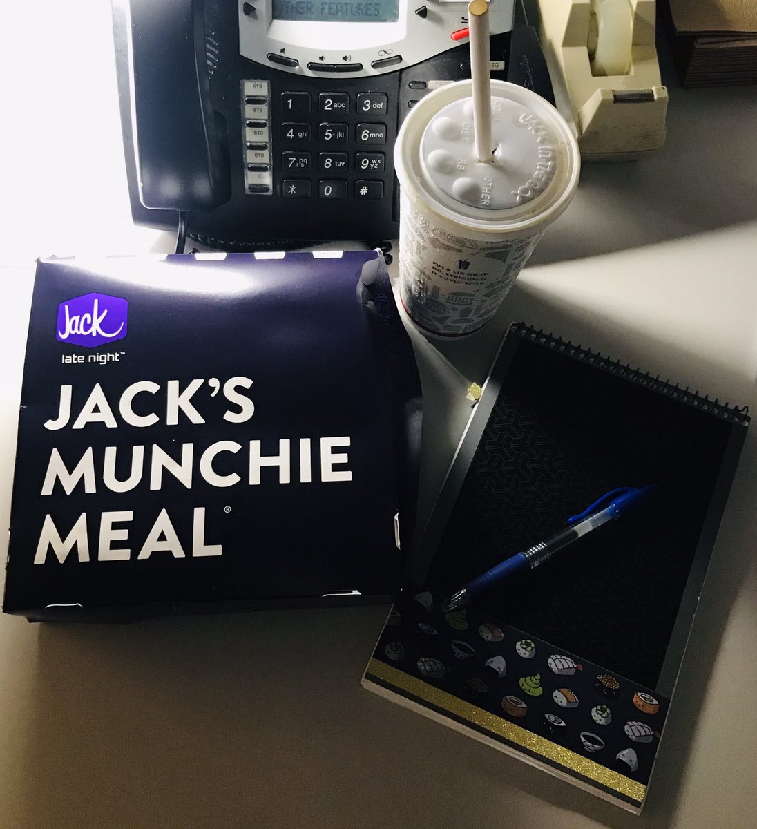 PNW_Chaos_Ninja's tweet photo. ๐๐๐กโ๏ธ๐๐ฅค๐ ๐คก
Itโs Aloha Fry-YAY!
#ShiftWork #EmergencyManagement #MidnightClub #Watchdogs #FridayFeeling #WeekendSleepIn https://t.co/jmuw1Kwx9J