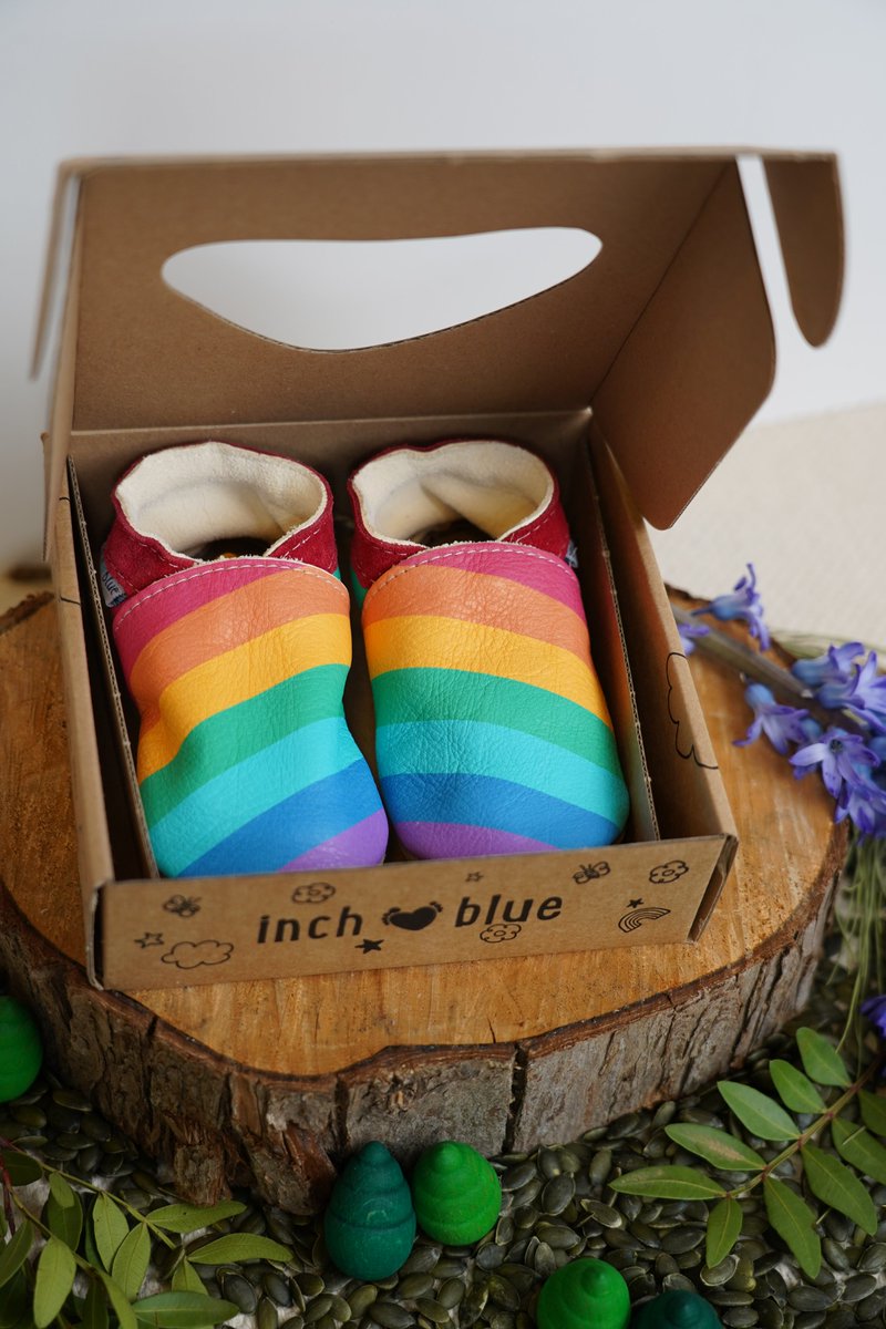 babipur's tweet image. 🌈 NEW babipur X @inchblue collaboration 🌈

These super comfy shoes are the next best thing to bare feet for your little ones! 👣 Bright, breathable and adorable as well as being made right here in Wales!

🌈 babipur.co.uk/inch-blue-babi…

#madeinwales #inchblue #babyshoes #babygift