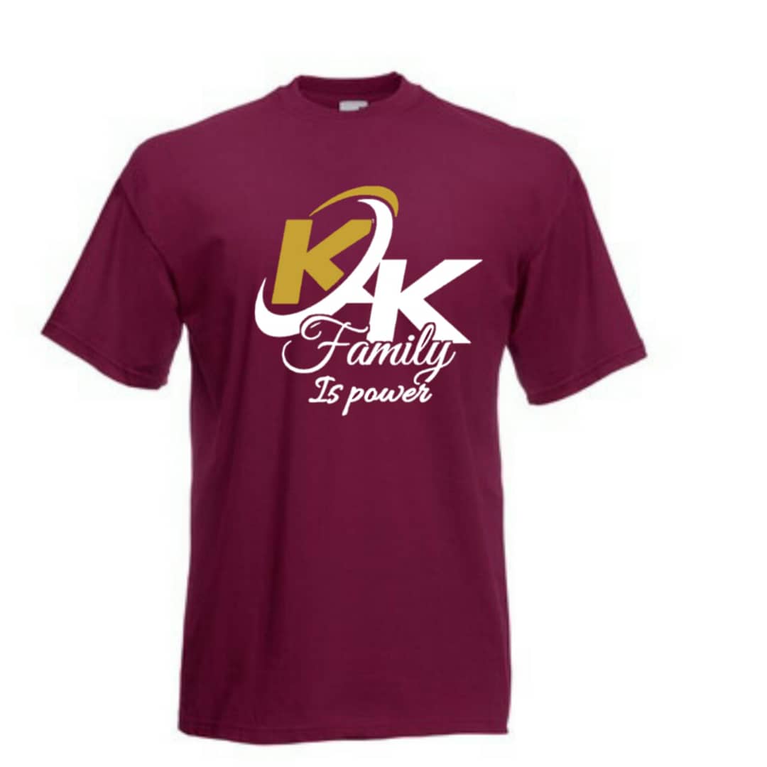 KonateJoseph's tweet photo. La famille c'est là où la vie commence et où l'amour ne finit jamais.
Vous voulez faire plaisir à vos proches, @KonateJoseph  et @EdouardKonate  vous présentent la collection #KK. #FamilyIsPower Des T-shirts d'excellente qualité à des prix imbattables.
@MEA_Gms @bathiedrizzy https://t.co/QrBBX7tVvr