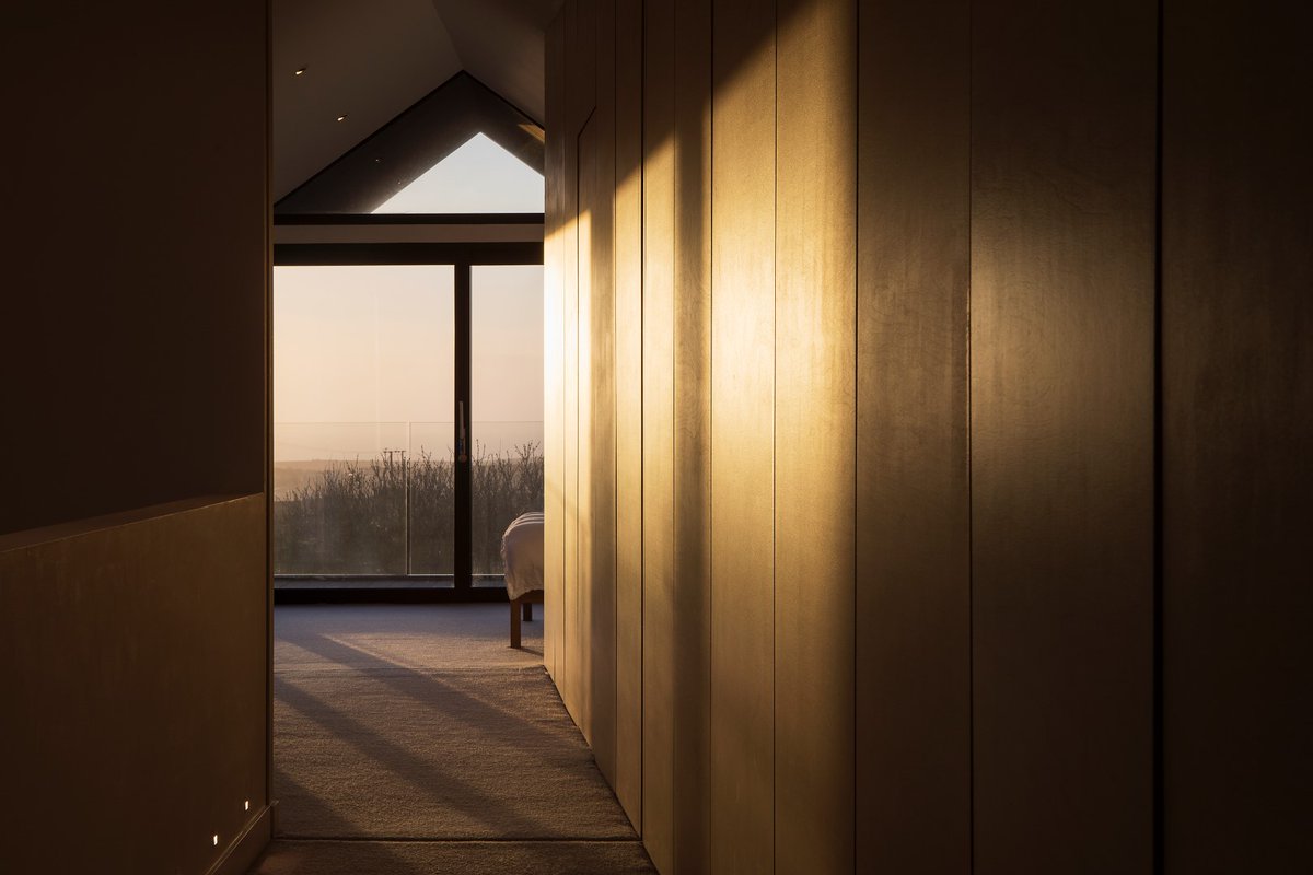 Our new build house which sits on top of the South Downs is now complete. Head over to our website to see some more photos!
mortonscarr.com/project/landou…
#newhouse #flint #architects #architecture #mortonscarr #granddesigns