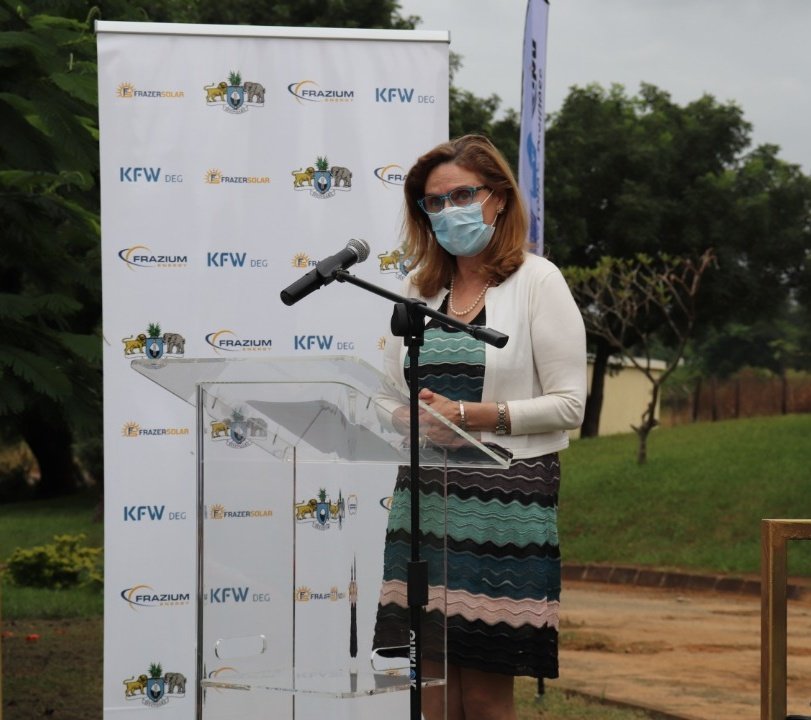 EswatiniGovern1's tweet photo. EU Ambassador Esmeralda Hernandez Aragones: “The Hot Water Units installed nationwide will not only transform hand-washing &amp; hygiene for 10 000 people per day but is evidence how renewable technologies can deliver safe &amp; effective sanitation across Southern Africa.” https://t.co/3BSAlkBdqX