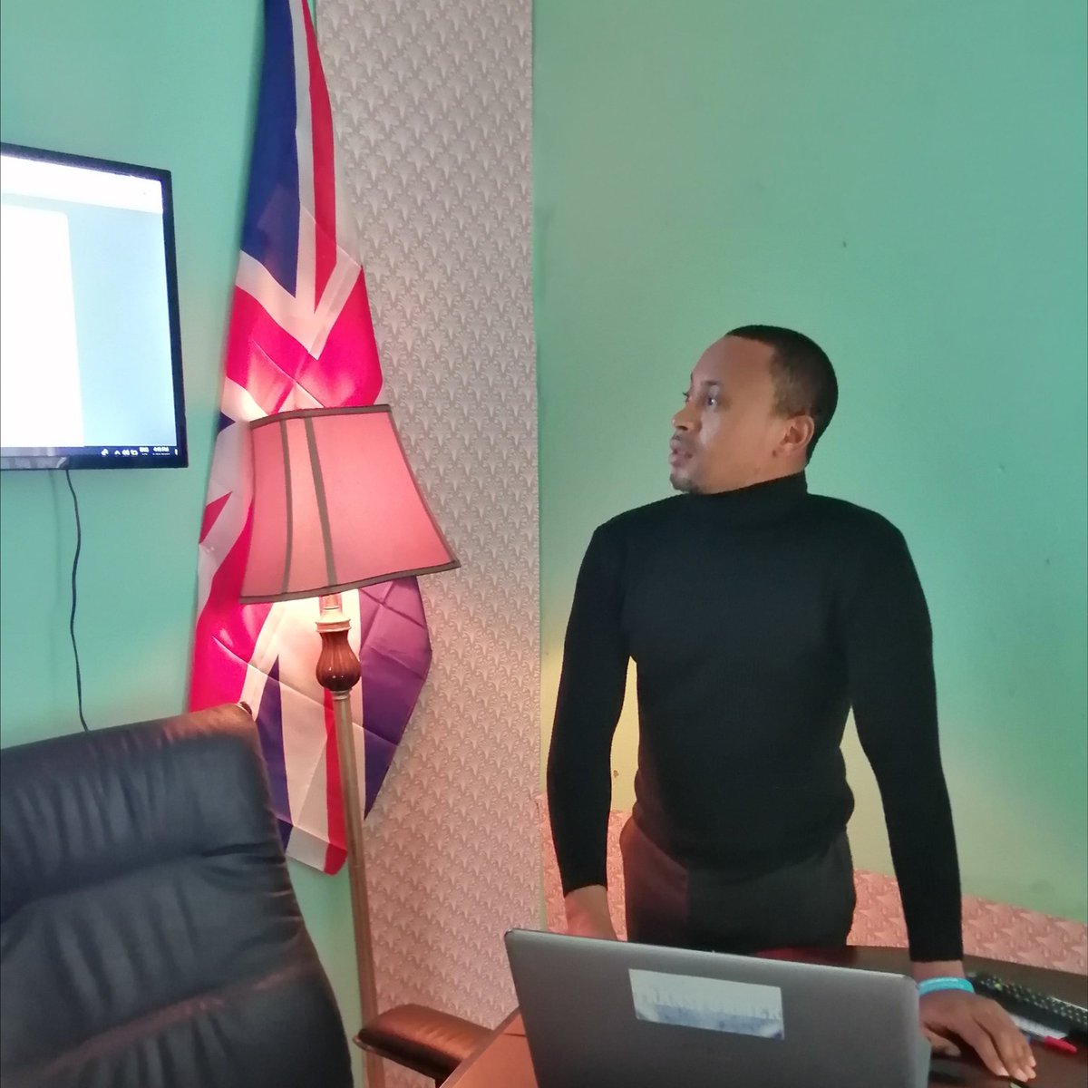 lovetekwen's tweet photo. Today, I successfully gave my input to VLIR-UOS making the Scholarship Programme more proactive for incoming scholars from developing countries. My ideas were well received. https://t.co/LmbCKxSdFT