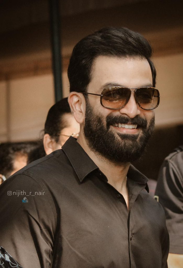 PrithviOfficial's tweet photo. 😬 https://t.co/2C5mLZHerS