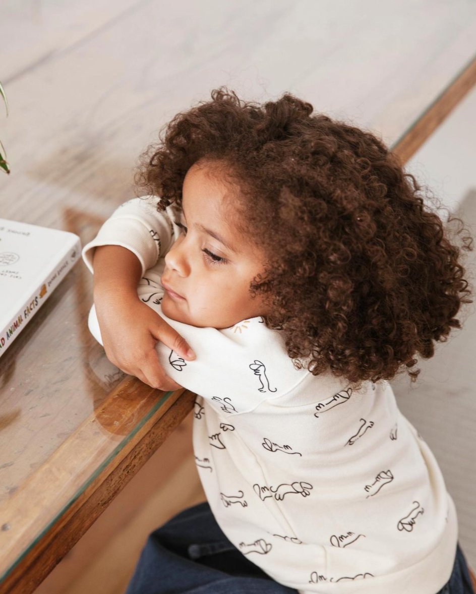 surmilebox's tweet photo. Soñando despierto 💭 junto a @heysoleil_kids⁠
⁠
⁠
⁠#heysoleil #getdressedtoplay #actsofkindness #smallpeoplebighearts #madeinportugal #organiccotton #kidswear #babywear #surmile #niños #productos #surmile #cajasorpresa #regalosniños #padres⁠ https://t.co/AHLIRhLr0D