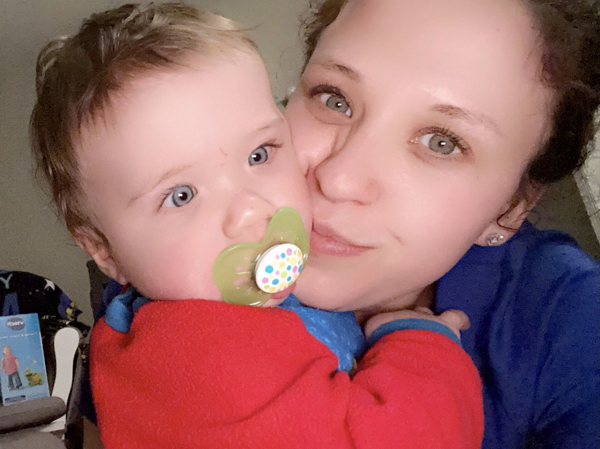 AutumnAshleyyy's tweet photo. Happy birthday baby boy. Mommy loves you❤️❤️❤️ https://t.co/yAVVl35m7h