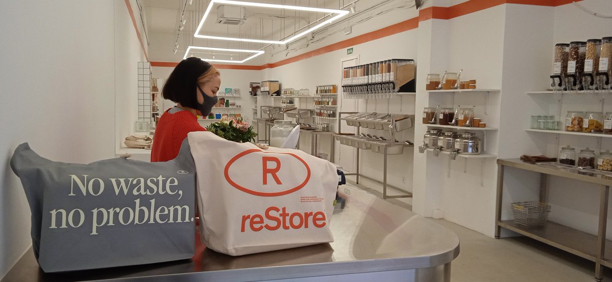 Haz la compra en el barrio, de manera respetuosa con el #medioambiente en el nuevo supermercado #reStore7 alimentación, higiene personal y limpieza con certificación #ecológica y #ZeroWaste chamberidigital.com/restore-7-el-s… #Madrid #Chamberí