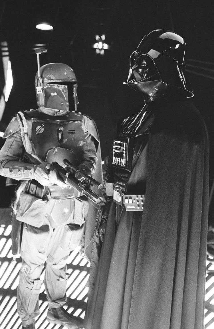 char_melon1's tweet photo. New Lock Screen found

#starwars #theempirestrikesback #darthvader #bobafett https://t.co/Bb2BIx4r2G