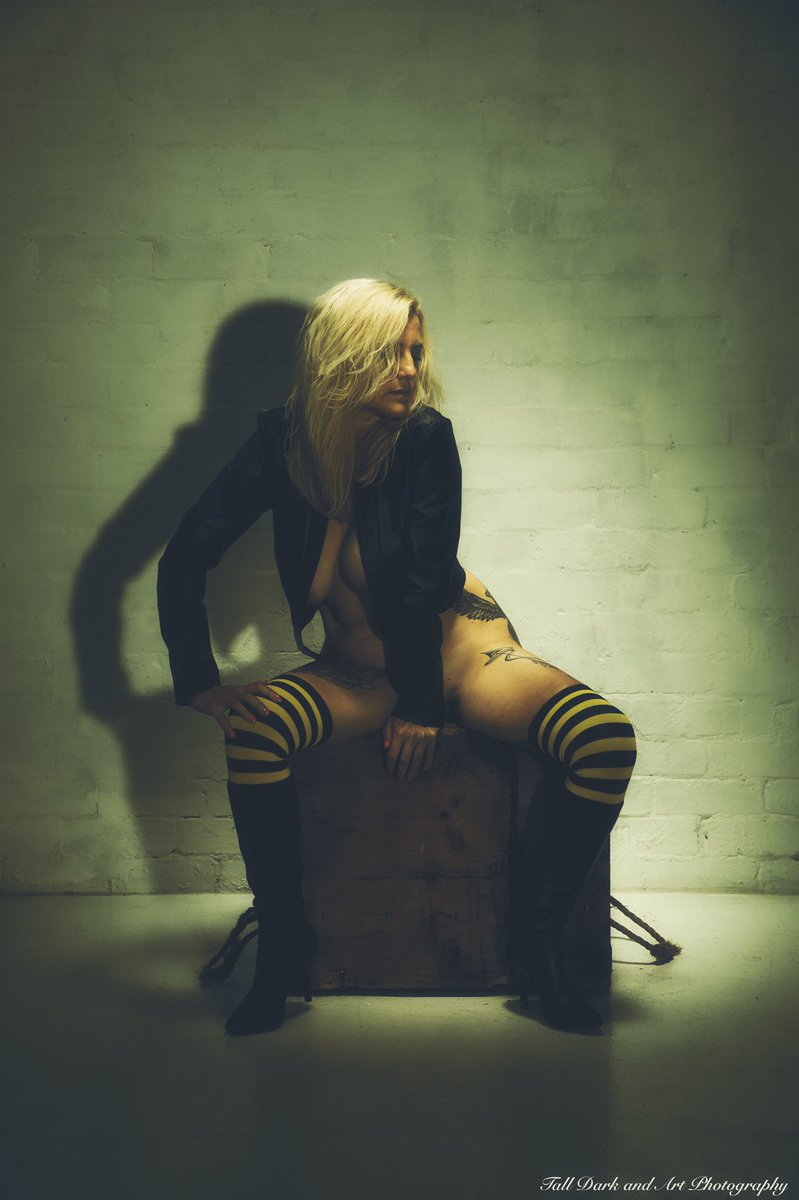tall_art's tweet photo. Model Atomic Blonde
Tall Dark and Art Photography https://t.co/Y9HUd7Y4zi