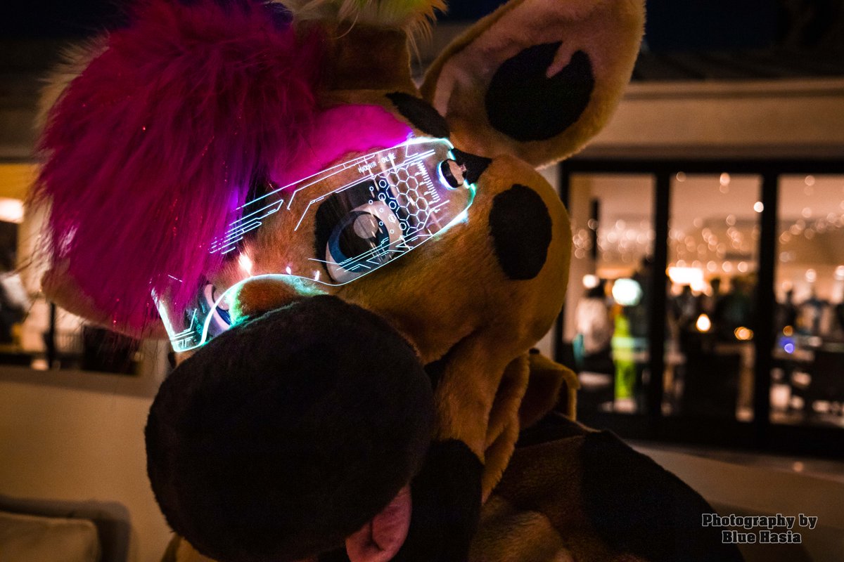 Bluehasia's tweet photo. Have a photo while i was on the prowl at Golden State Furcon #GSFC2019
View full gallery here
https://t.co/OniD70EReE
15
If you got a photo by me and like it consider getting me some kofi
https://t.co/xRZD3kjp6w https://t.co/QluKUeP2f0