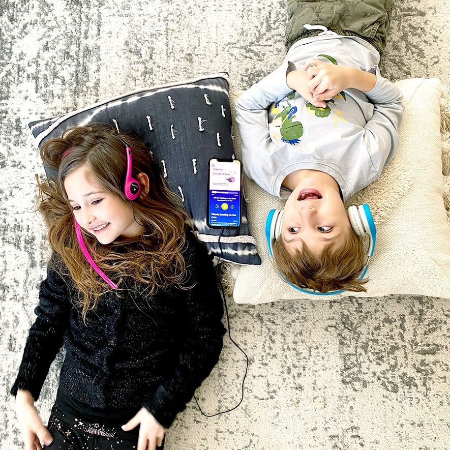 InfluenceHQ's tweet photo. Entertaining come easy with @PinnaAudio! 🎶 Pinna is the only kid-curated audio entertainment program chock full of fun content made just for kids ages 3-12 🙌 Thanks for sharing the smiles, @MotM_EcoFashion! https://t.co/AzeyiRMmoJ #Client #PinnaAudio https://t.co/K6tjDS067m