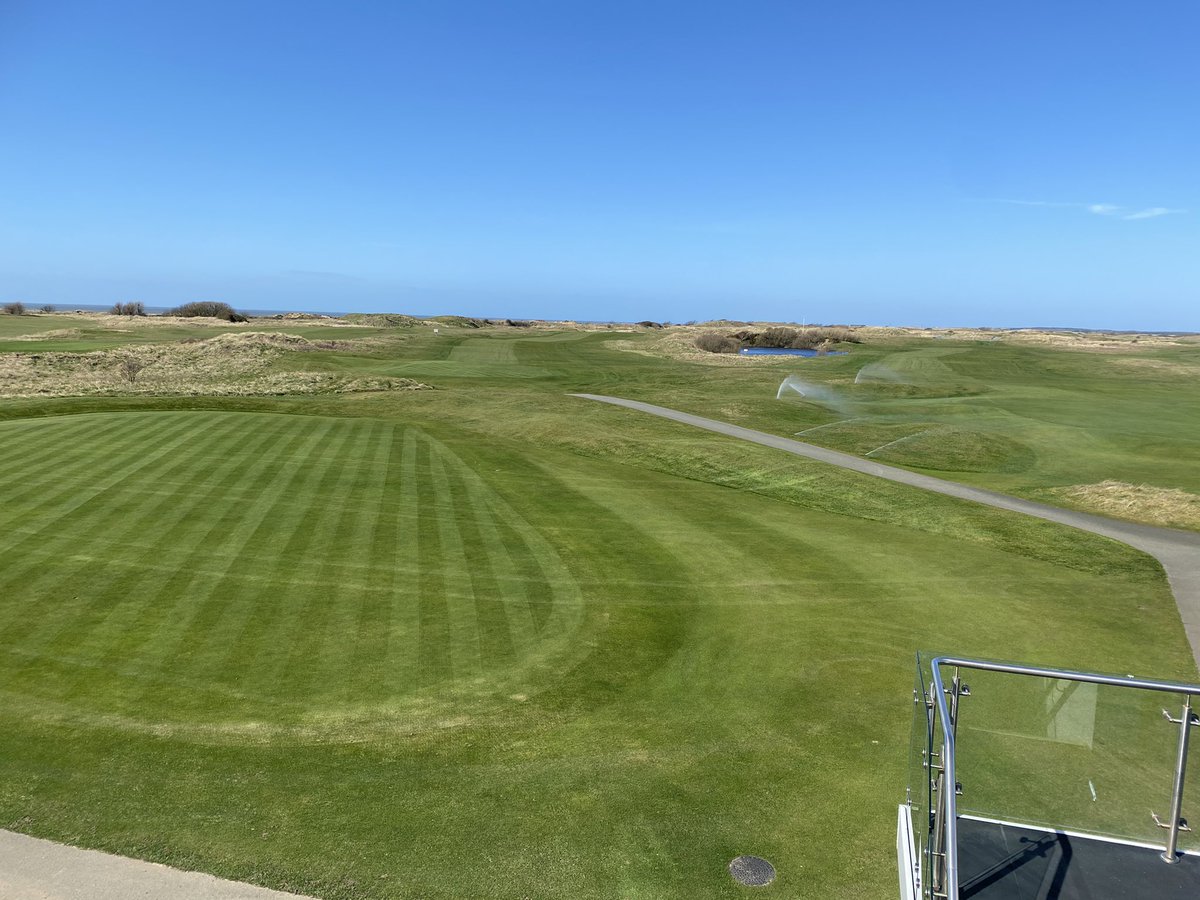 westlancsgreens's tweet photo. A great week with staff pulling everything together ready for our members back on Monday @WestLancsGC @WestLancsPro #5daystogo #linksgolf https://t.co/Bh93N3WECu