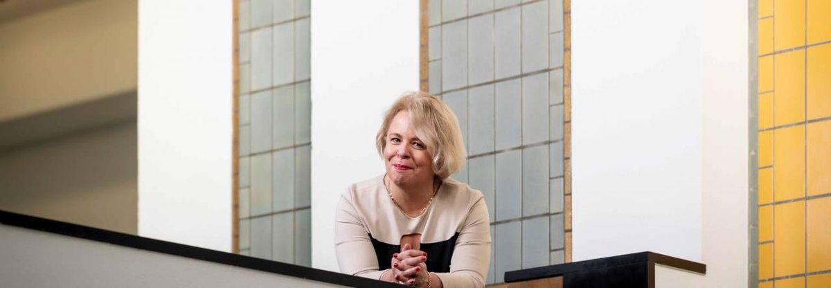 Vanmiddag nemen wij afscheid van onze geliefde, veel te vroeg overleden directeur @mirjammoll. Veel dank voor de vele steunbetuigingen - ook aan ons collega's. Wij zullen Mirjams werk voortzetten.