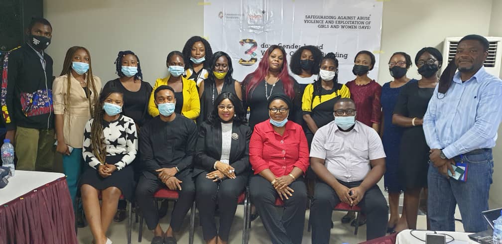 TheYAFafrica's tweet photo. Cross section of partners, coalition members and stakeholders at the  Safeguarding Against Violence and Exploitation of Girls and Young Women SAVE capacity building workshop in Lagos State
@commonwealthorg #GBV #EndGBV https://t.co/8wrP0yd4g3