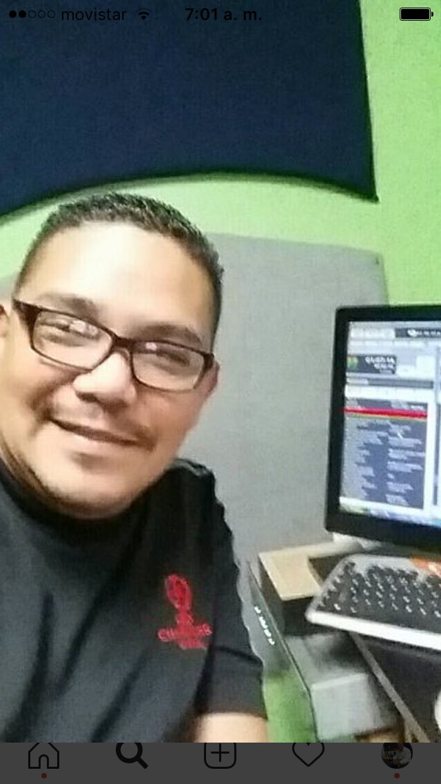 Zonemusicft's tweet photo. Hoy el Covid19 le ganó la batalla a mi amigo y hermano Pedro Cabrera legendario operador/Locutor en la Guaira director de Caribeña FM, Gte. De Digital FM, Locutor en Aeropuerto FM y mejor amigo. Paz a tu alma pana https://t.co/P9RjaFlcXA