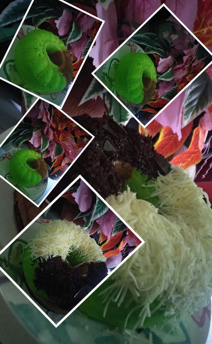 MariaArianty's tweet photo. Bolkus pandan MoccA + toping parutan  keju coklat... https://t.co/vSNaHCR7A6