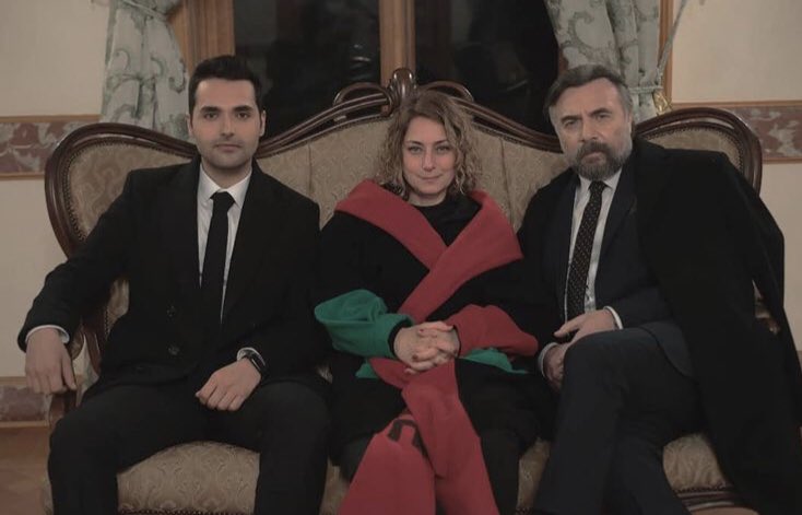 edhos6_'s tweet photo. Güzel İnsanlar Gidiyor..🥀
Geride Hatıralar Kalıyor.. Son Set Fotoğrafı.. @sanemcelikhome 🤍#SanemÇelik #EDHO https://t.co/XJGPq7HcxG