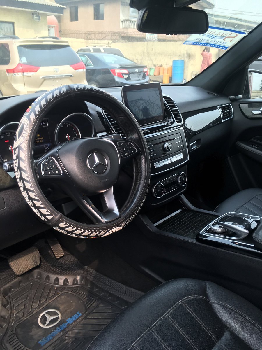 OrcbLimited's tweet image. Mercedes-Benz GLE350, 2017 model Tokunbo, price: 20m but negotiable, if interested call 08180910184