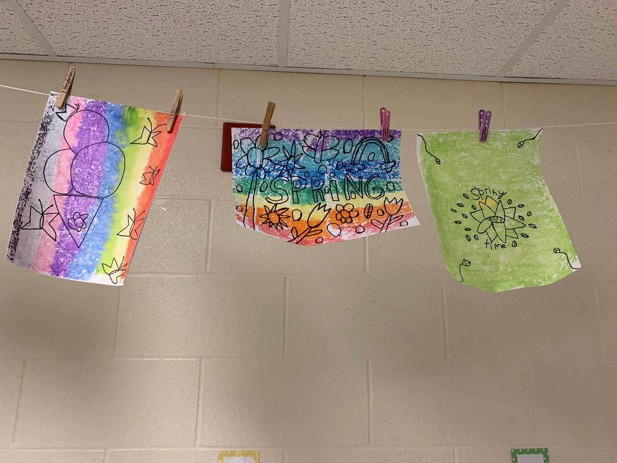 M_Hofmann1's tweet photo. Grade 3 Spring inspired printmaking! #creative #easyprintmaking #spring @WCLittleES https://t.co/sTuuOmJeEN