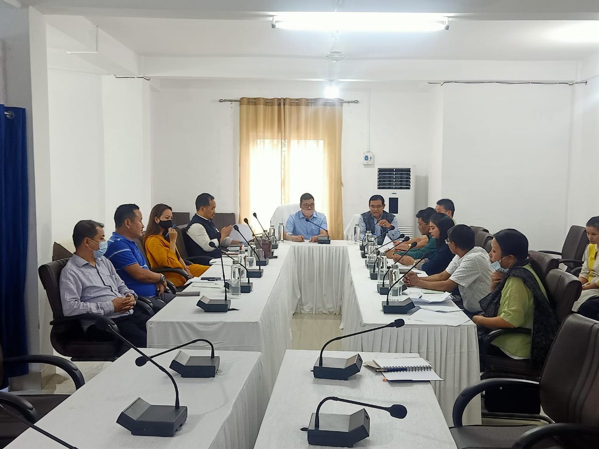 On PM-SVANidhi Se Samridhi Tak review meeting held with stakeholders of Capital Complex under the chairmanship of Commissioner, IMC.
Progress made is appreciated, All line departments are requested to attend assigned tasks and Nodal Officer asked to monitor Case to case basis.