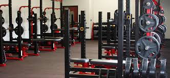 coachchaney96's tweet photo. 9th Graders coming in to HS LISTEN! Go do the cone drills and speed stuff that's cool...but if you get in this room and bond with this metal...you will become a mentally &amp; physically unstoppable force! TRUST ME! https://t.co/7LC4MinyFk