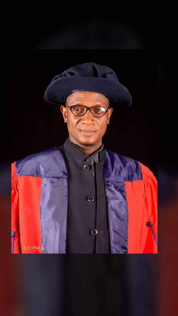Hazzaan_'s tweet photo. I present to you, Professor Sule S.A.
A professor of Medical Radiology &amp; the Dean faculty of Medical sciences at  Usman Danfodio University, Sokoto.
And Insha Allahu Rabbi the first Vice Chancellor of the National University of health and medical sciences, Suleja(NUHMSS).Ameen https://t.co/EdYmm9M9RS