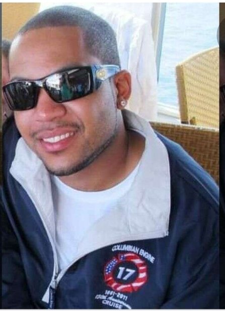 #JaredLloyd is a name everyone should recognize today as a #HERO....decorated #fireman from #ValleyStream NY who died in the line of duty yesterday rescuing residents in an assisted care home. #LODD  Keeping my friends in NY in thoughts &amp; prayers today and in the tough days ahead