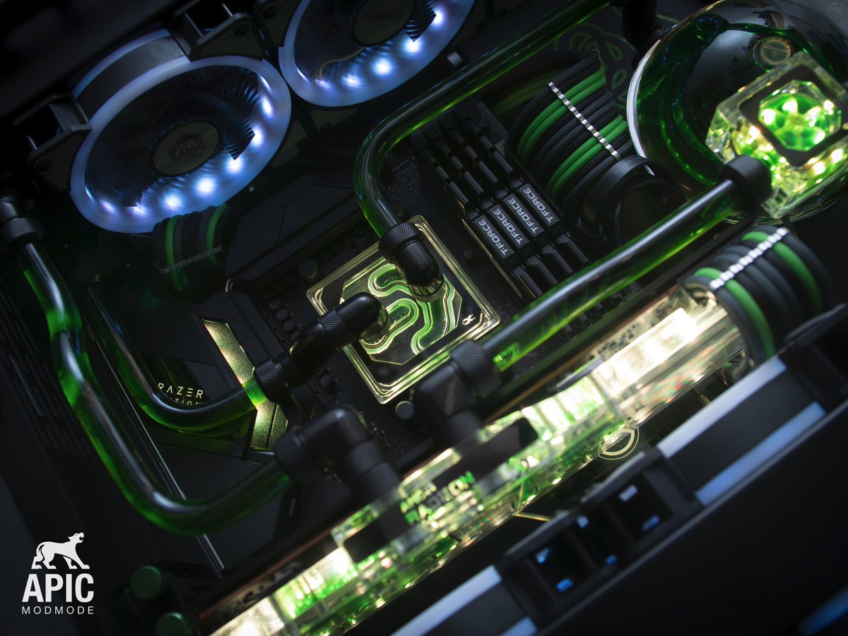 alphacool's tweet photo. APIC - Modmode's project Razer.
Looks awesome!

All water cooling components come from our assortment.
More pictures here: https://t.co/zwBv7SQAJs https://t.co/PbiPKiHvu9