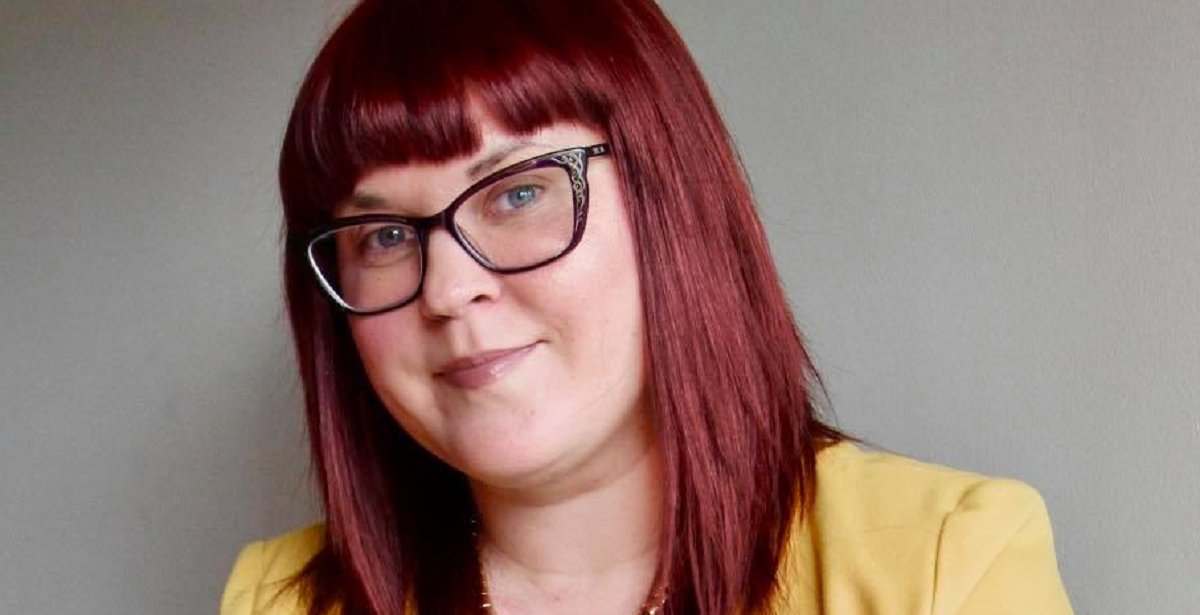 COVUNI_CAMC's tweet photo. CAMC Associate Researcher Dr Sally Pezaro has been awarded a Royal College of Midwives Fellowship for her continued contributions to midwifery research. Read more: https://t.co/cnq1CuAGeU #CovResearch https://t.co/gzUv5MpVTH