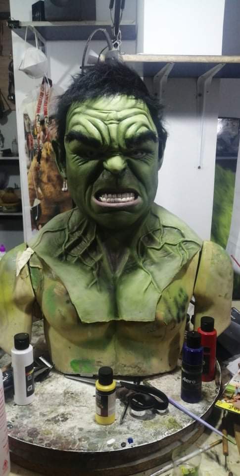 Cesararte3's tweet photo. Fantasía HULK DE 2.60 DE ALTURA en proceso de construcción https://t.co/UAMjKk3ALh