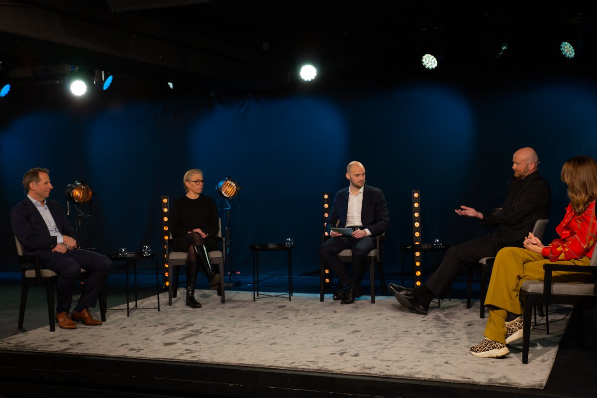 "Det jeg tror spiller en stor rolle nå, er børsnoterte selskaper som hører på investorene sine. Den bevegelsen er ikke bare drevet av kostnader knyttet til produksjon av olje og gass, men av hva folk tror er viktig for fremtiden"
- @MariaMoraeusH om bærekraft under energidebatten