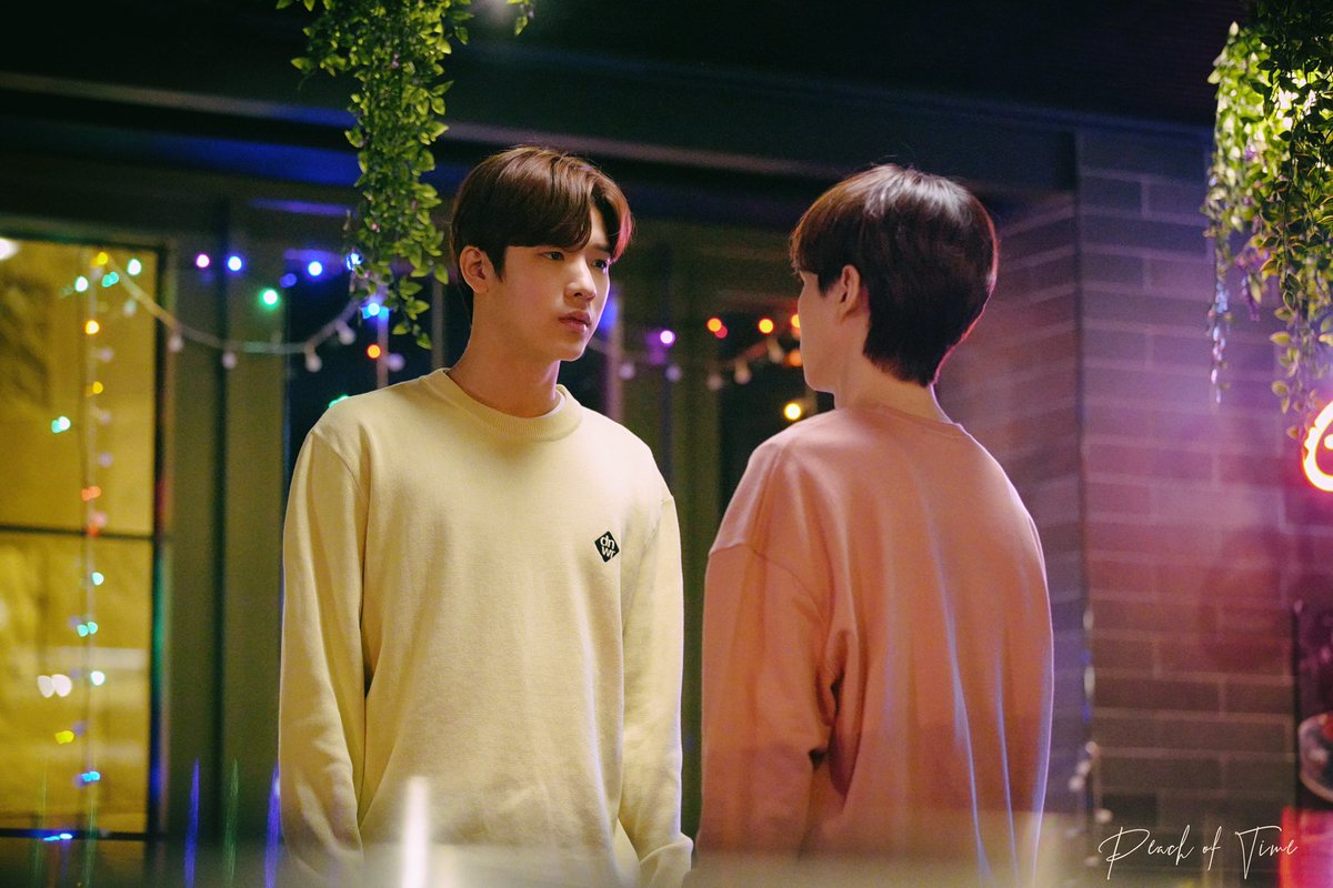 PeachofTime's tweet photo. 피치가 한국에 왔다.. 윤오를 만났다. 그리고...🍑
#PeachOfTime 
#피치오브타임 
#jimmy_jimmoi 
#ChoiJaeHyun https://t.co/D58SPtbXek
