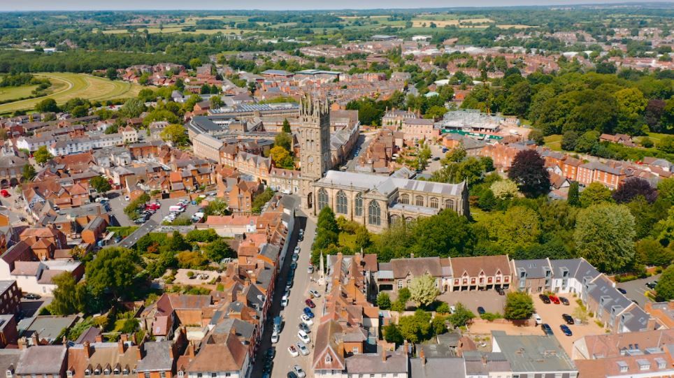 moreWarwick's tweet photo. Warwick Town Trail 13 
St Mary’s was founded on its present site in 1123 by Roger de Beaumont (Newburgh), 2nd Earl of Warwick. It has survived through many adversities to become this wonderful place of worship &amp; historical importance that attracts many people through its doors. https://t.co/aTJK0k3lF7