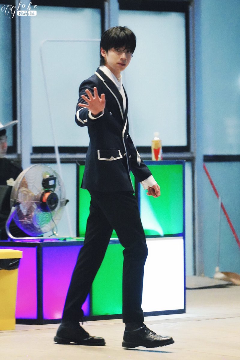 zhangjiayuancn's tweet photo. Cr. 地球仪_张嘉元

「快乐男孩」
210324 上班

#创造营2021 #CHUANG2021 #张嘉元 #zhangjiayuan #จางเจียหยวน #장쟈위엔 #創造営2021 #sáng_tạo_doanh  #창조영2021 #ProduceCamp2021 #장가원 https://t.co/vzRjd6CaO2