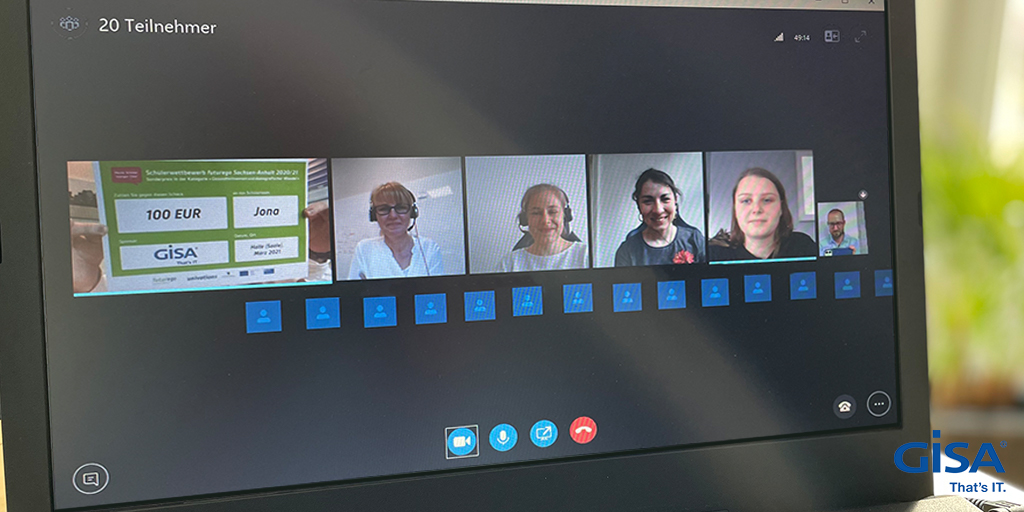 GISA_GmbH's tweet photo. Eine #VR-Brille für Sehbehinderte? Diese Idee der Schülerin Jona wurde beim #Schülerwettbewerb #futurego von uns mit einem Sonderpreis ausgezeichnet. Herzlichen Glückwunsch! PS: Wir hätten übrigens noch freie Stellen😉 https://t.co/RHfp8Vak5K https://t.co/ZTAXAoC3zU