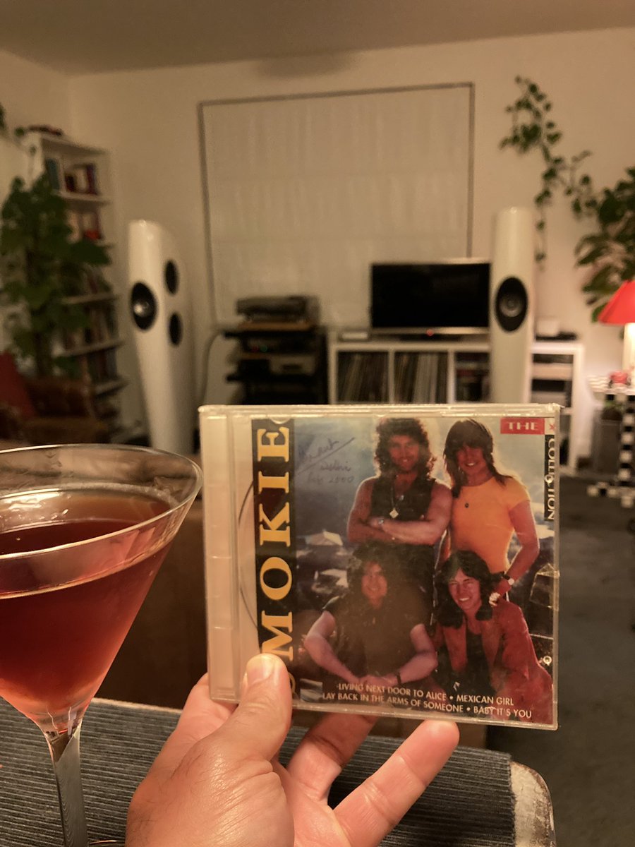 AnantDeboor's tweet photo. Ok, #NationalCocktailDay and #HappyHumpDay combined. So a Negroni and Smokie on those epic KEF Blades. @KEFAudio @MacCocktail https://t.co/QdNfUU03uL