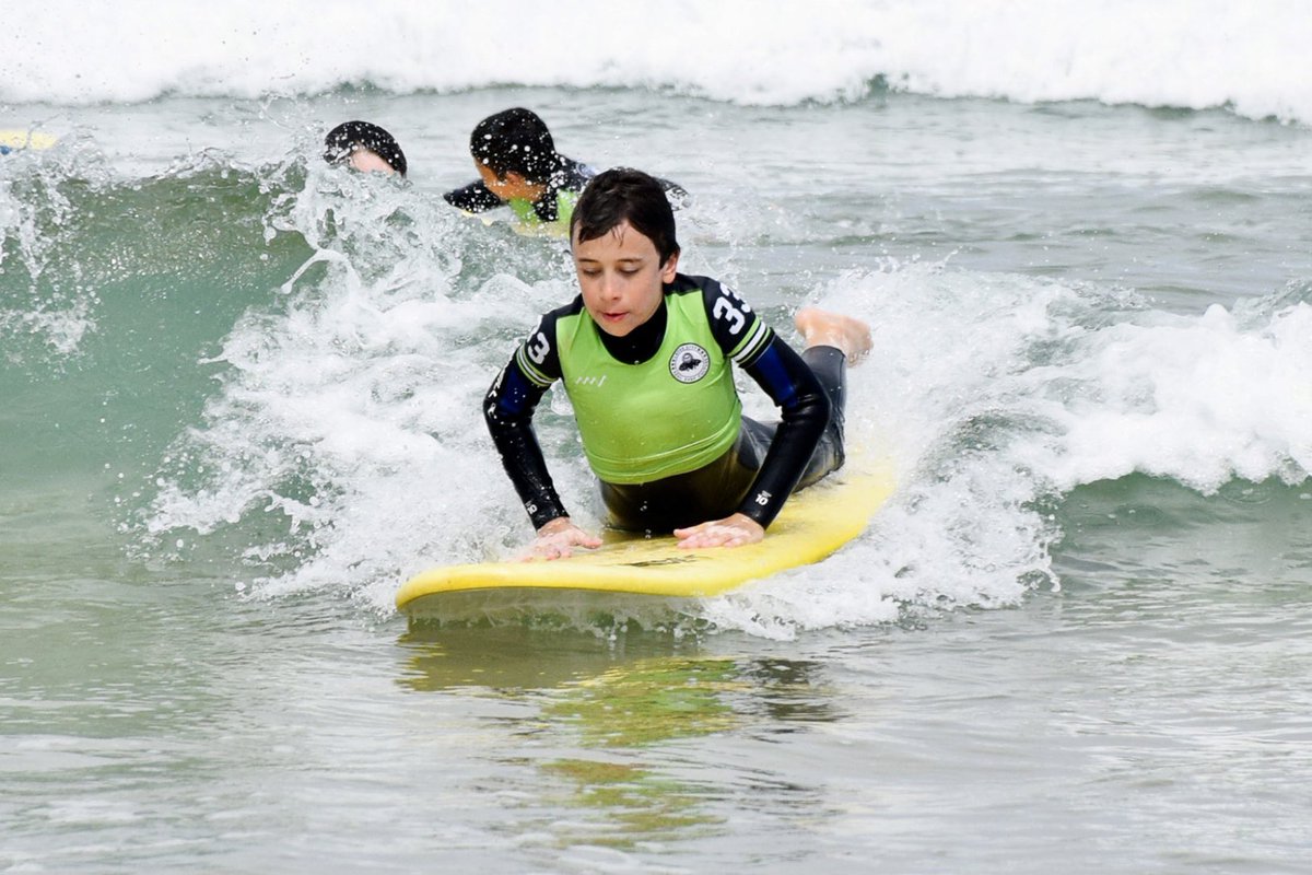baloncestoysurf's tweet photo. 🙌🏼🌊.
. 
#campusbaloncestoysurfcantabria #campusbaloncesto #surf #cantabria #campusbaloncestosantander #campus #baloncesto #santander #somo #loredo #basket #basketball #surfing #verano #summer #surfcamp #campamento #amigos #amigas #amistad #photography #photooftheday #smile https://t.co/9U8gIMeNbK