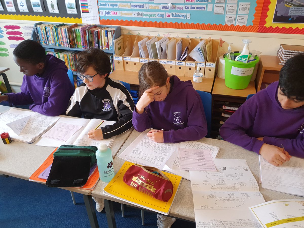 EPSPrep6's tweet photo. We are writing letters to N-U-L Council to share with them our ideas and suggestions on ways to improve recycling in the local area -in hope to prevent the awful smell that is around at the moment! ♻️✉📝 @eco_eps #reallifewriting #epsachieve https://t.co/grXNe93J5h
